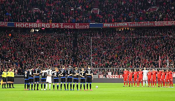 Beim Spiel zwischen dem FC Bayern München und dem SC Paderborn ist es zu einem tragischen Todesfall gekommen.