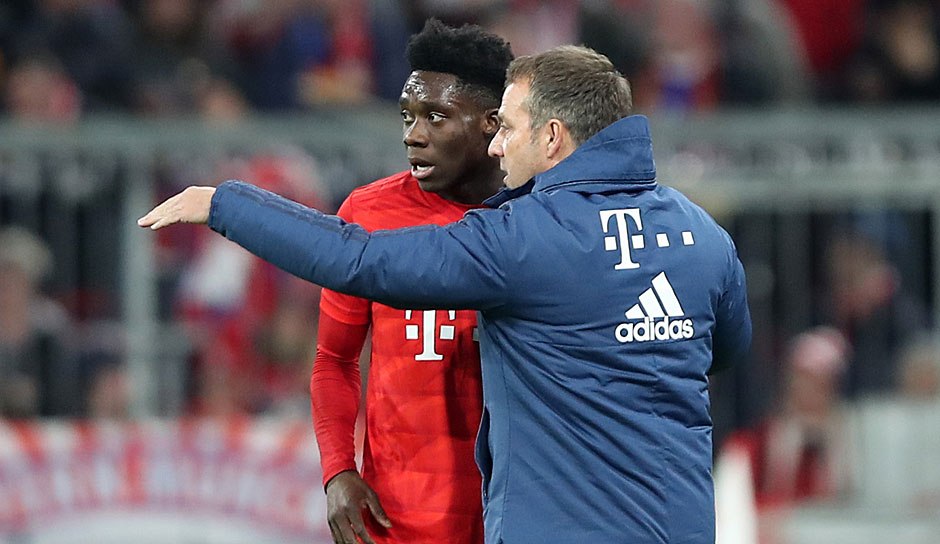 Mit Lucas Hernandez besitzt Bayerns Trainer Hansi Flick eine weitere Option für die Abwehr. Wird er die eingespielte Viererkette umbauen? Und auf welche Formation wird der FC Bayern in Köln treffen. Wir zeigen Euch die voraussichtlichen Aufstellungen.