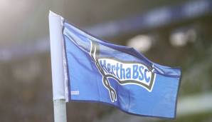 Bei Hertha BSC wurde ein Profi positiv auf das Coronavirus getestet.