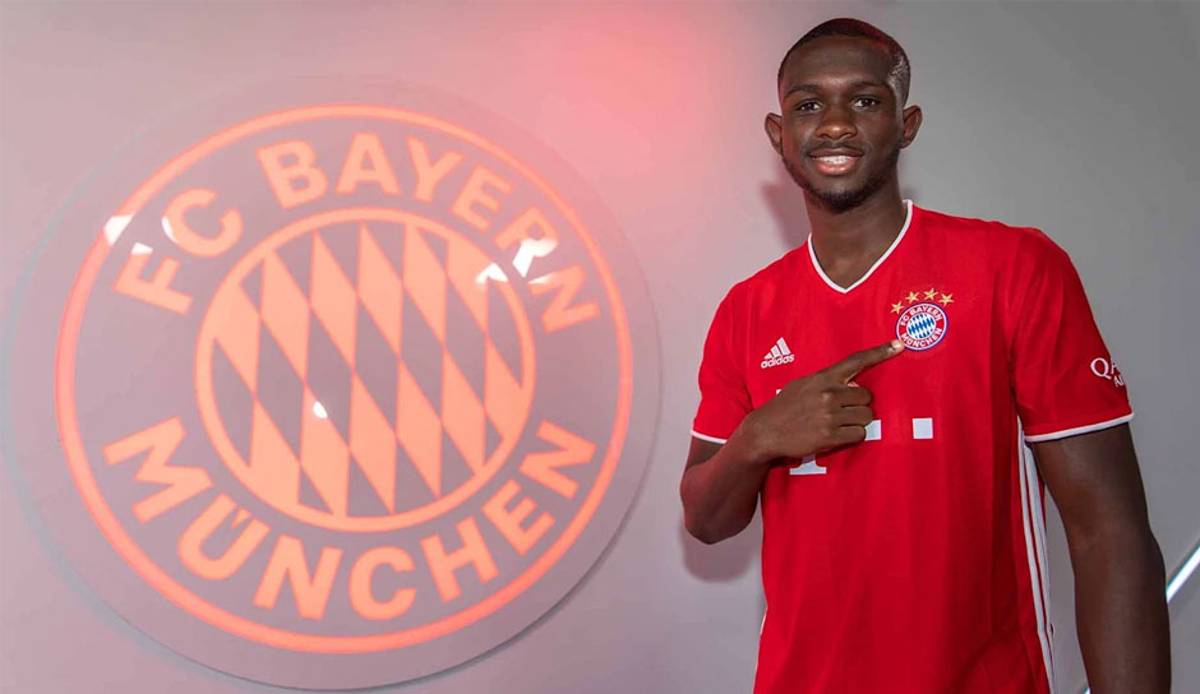 Kouassi wurde am Mittwoch beim FC Bayern vorgestellt.