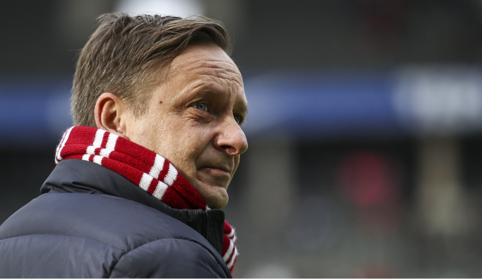 Sport-Geschäftsführer Horst Heldt vom 1. FC Köln merkte hingegen an, "dass es immer sinnvoll ist, in Krisenzeiten das ganze System zu hinterfragen und zu lernen".