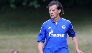 Siegfried Bönighausen (Jahrgang 1955): Der gelernte Libero war sieben Jahre in Schalkes Jugend. Über den Bonner SC landete er 1976 bei Rot-Weis-Essen in der Bundesliga. Es folgten Stationen beim BVB und VfL Bochum. 1987 beendete er seine Karriere.