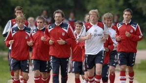 Michael Henke beim Lauftraining mit der Mannschaft des FC Bayern München.