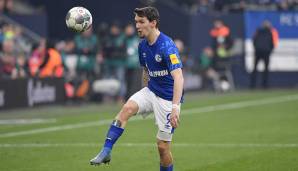 Benito Raman (2019-heute). Raman spielt bisher torgefährlich mit der Neun auf dem Blau-Weißen Trikot. In neun Spielen für den FC Schalke hat der Belgier, der von Fortuna Düsseldorf kam, vier Tore erzielt.