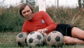TOR - Özcan Arkoc (von 1967 bis 1975 beim Hamburger SV): War mehrere Saisons die Nummer eins bei den Rothosen. 1974 lief Rudi Kargus ihm den Rang ab, weshalb er ein Jahr später seine Karriere beendete. 1977 war er zudem für ein Jahr Trainer des HSV.