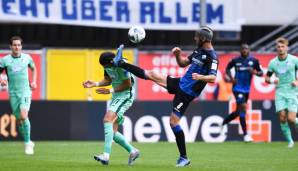 Klaus Gjasula (r.) hat im Spiel gegen Hoffenheim (1:1) den Fuß zu hoch. Gelb sah der Paderborner aber für eine andere Aktion.