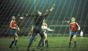 Platz 2: Wuppertaler SV (1975) mit 14 Punkten (zwei Siege, acht Remis, 24 Niederlagen) bei 32:86 Toren