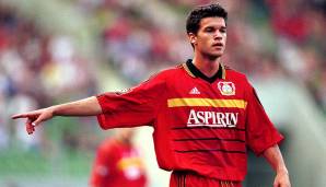 MITTELFELD - Michael Ballack (von 2002 bis 2006 und 2010 bis 2012 in Leverkusen, heute: Karriereende): Der Capitano war 2002 dabei, als Leverkusen zu Vizekusen wurde. Nach Stationen in München und London kehrte er für die letzten Karriere-Jahre zurück.