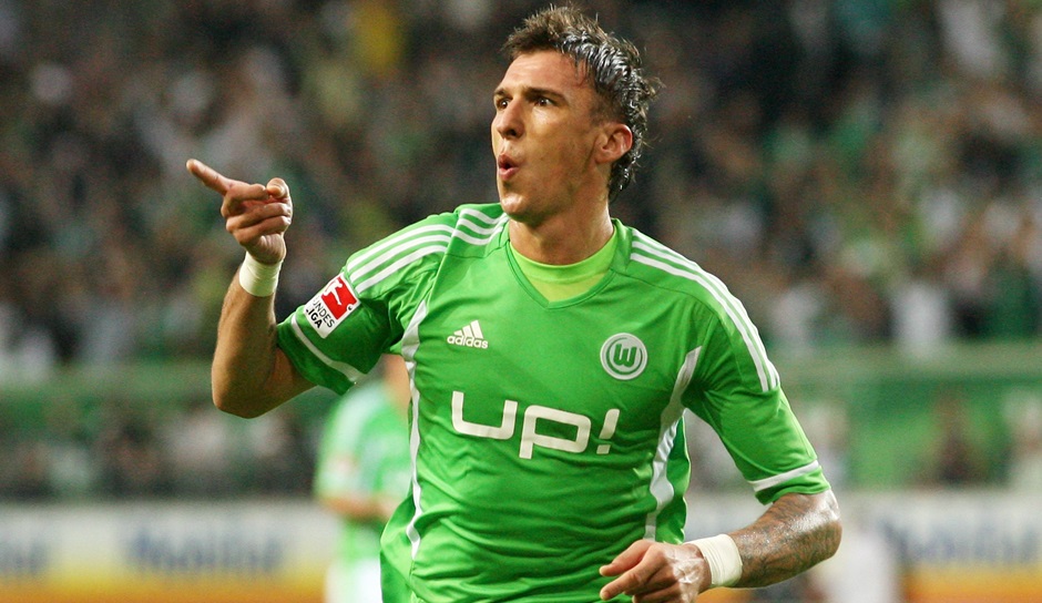 Heute (21. Mai) feiert Mario Mandzukic seinen 35. Geburtstag. Der Torjäger schaffte bei Wolfsburg den Durchbruch und feierte später große Erfolge bei Bayern und Juve. Viele Stars gingen denselben Weg - wir zeigen die VfL-Top 11 ohne Abgänge.