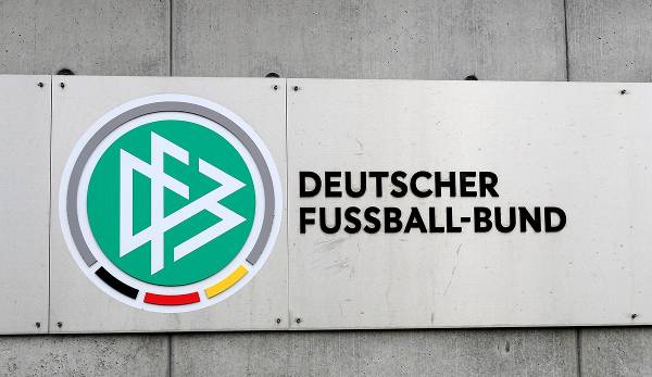 Der Deutsche Fußball-Bund lädt am kommenden Dienstag zu einer digitalen Sprechstunde über Schmerzmittelkonsum ein.