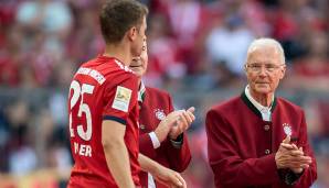 "Unten kamen keine Fangesänge an, da müssen wir intern nochmal drüber sprechen." (Bayern-Angreifer Thomas Müller bei Sky über die "Edelfans" Franz Beckenbauer und Uli Hoeneß)