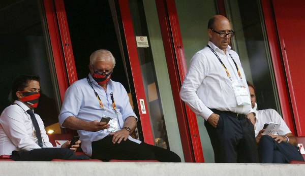 Leverkusen-Boss Fernando Carro (r.) warnt vor einer Umverteilung der TV-Gelder.