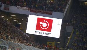 2017: Die Premiere des Videobeweises in Deutschland! Und die neue Technik hatte gleich großen Input. Zunächst boten sich die beiden Rivalen einen erbitterten Kampf um die erste Trophäe der Saison.