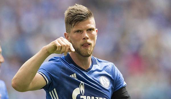Klaas-Jan Huntelaar hat sich offenbar für eine Rückkehr zu Schalke 04 entschieden.
