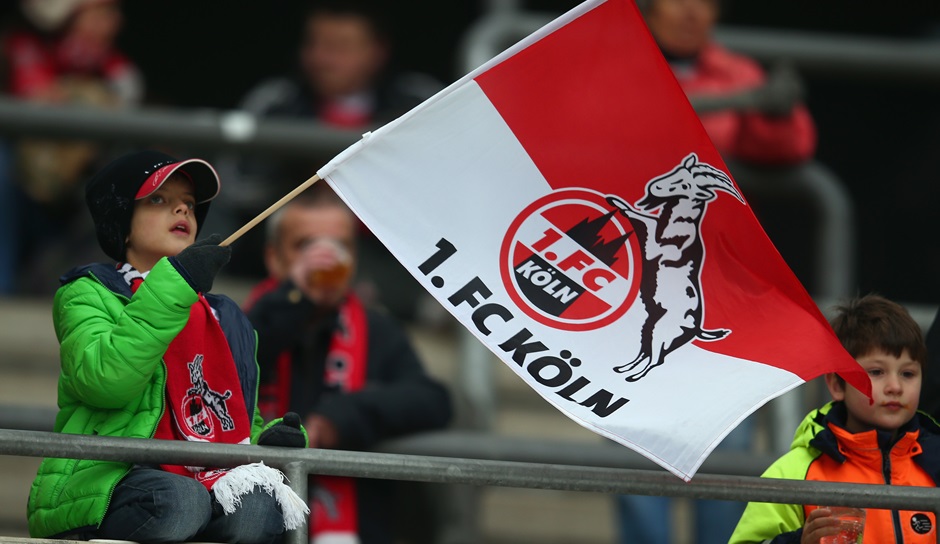 Der 1. FC Köln wandelt seit dem ersten Abstieg der Vereinsgeschichte 1998 zwischen der 1. und 2. Bundesliga. Ein Grund dafür sind etliche Transferflops. Eine Auswahl der größten Fehlgriffe seit 2000.