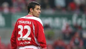 Vassilios Tsiartas (2004 bis 2005 beim 1. FC Köln, Mittelfeldspieler, war zuvor vereinslos) - 4 Spiele, 1 Tor, 1 Assist