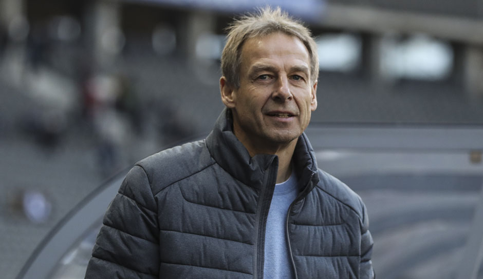Über ein Jahr ist es her, dass Jürgen Klinsmann mit einem teilweise aberwitzigen Zeugnis-Bericht Spieler und Verantwortliche von Hertha BSC bewertete. SPOX hat sich die Aussagen Klinsis noch einmal angeschaut und den Faktencheck gemacht.