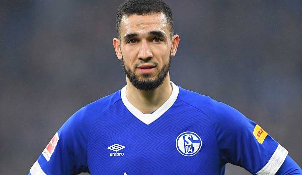 Nabil Bentaleb hat kritisch auf seine Zeit in Schalke zurückgeblickt.