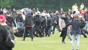 Fans vom 1. FC Köln haben für Auseinandersetzungen mit der Polizei gesorgt.