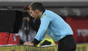 Kurz vor dem Saisonende in der Bundesliga hat die Schiedsrichter-Spitze des DFB ihren Schützlingen hinsichtlich des Videobeweis-Einsatzes ein gutes Zeugnis ausgestellt.