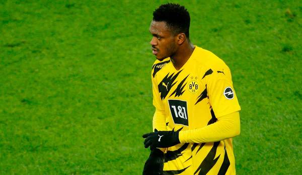 Borussia Dortmund muss noch längere Zeit auf den verletzten Innenverteidiger Dan-Axel Zagadou verzichten.
