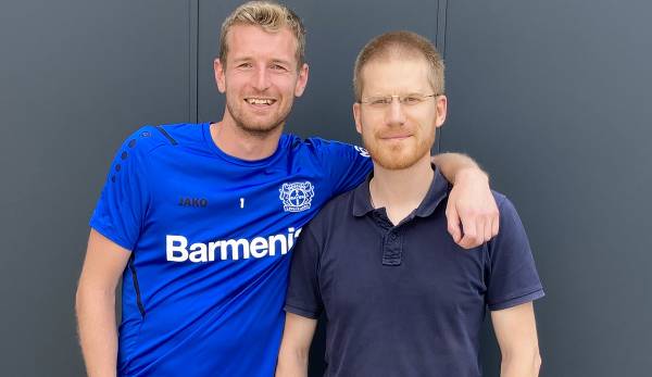 SPOX editor Jochen Tittmar met Lukas Hradecky at the Leverkusen training camp in Kaprun.
