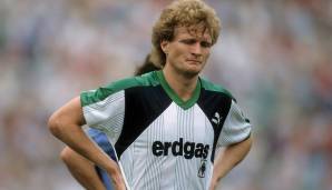 HONORABLE MENTIONS – Kai Erik Herlovsen (1982-1990 bei Gladbach): Immerhin acht Jahre Bundesliga für den Innenverteidiger. 1984 erreichte er mit den Fohlen das Pokalfinale (7:8 n.E. gegen den FC Bayern). Spielte 1984 bei Olympia in LA.