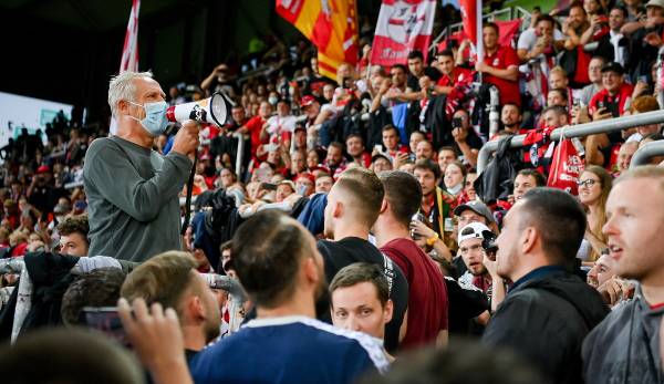 Freiburg-Trainer Christian Streich und die Fans feierten ein letztes Mal im Dreisamstadion.