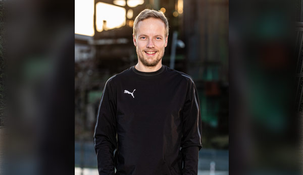 Steffen Tepel war einst Nordischer Kombinierer und hilft nun jungen Fußballtalenten im Training.