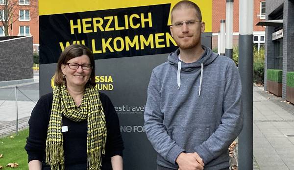 SPOX editor Jochen Tittmar met with BVB fan representative Petra Stüker in Dortmund.