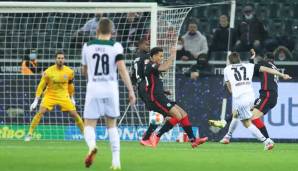 Borussia Mönchengladbach führt dank des Treffers von Florian Neuhaus mit 1:0.