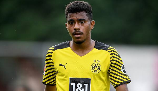 Eintracht Frankfurt leiht Junioren-Nationalspieler Ansgar Knauff (20) vom Ligarivalen Borussia Dortmund für anderthalb Jahre aus.