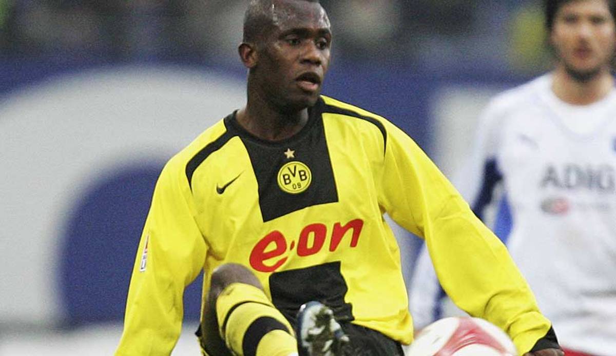 Kam mit der Empfehlung von 66 Toren in 190 Spielen aus Arnheim. "Klinsmann", wie er dank seiner Kopfballtore in Ghana genannt wurde, konnte sich jedoch nie durchsetzen. In 17 Bundesligaspielen ohne Tor für den BVB.