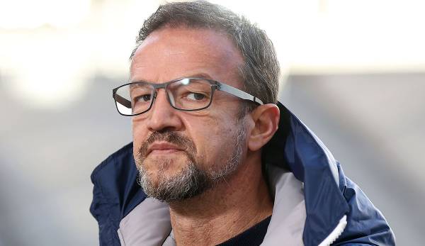 Hertha BSC hat auf der Suche nach einem Nachfolger von Tayfun Korkut im Sommer offenbar eine Absage von Wunschlösung Roger Schmidt erhalten. Das berichtet die Bild-Zeitung.