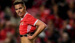 Laut der Frankfurter Rundschau haben die Hessen auch ein Auge auf Nationalspieler Julian Weigl geworfen. Der möchte Benfica Lissabon angeblich verlassen, um seine Chancen beim DFB-Team zu verbessern.
