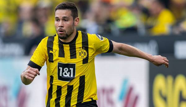 Raphael Guerreiro apparently has no intention of leaving BVB this summer.