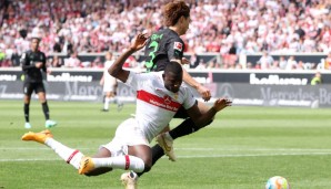 Der VfB Stuttgart führt zur Pause gegen Borussia Mönchengladbach mit 1:0.