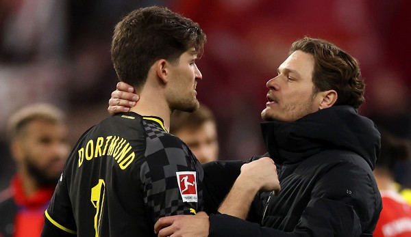 Edin Terzic comforts Gregor Kobel after his mistake in Munich.