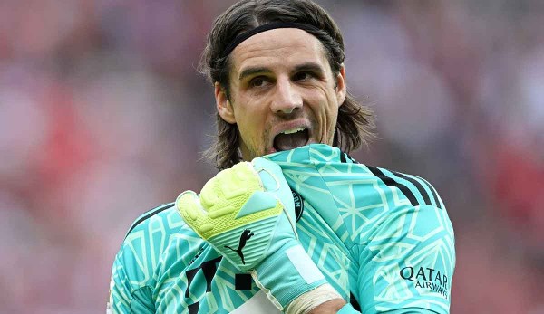 "Some criticism of him is way too harsh for me": Michael Langer defends his keeper colleague Yann Sommer from FC Bayern Munich.