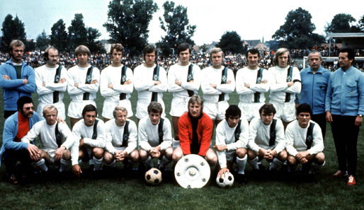 Meisterteam 1970/71 mit u.a. Kultkeeper Kleff, Vogts, Netzer, Heynckes und Über-Trainer Weisweiler