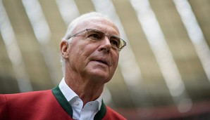 Franz Beckenbauer warnt den FC Bayern München vor zu vielen Spielerverkäufen