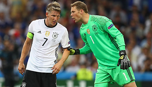 Bastian Schweinsteiger und Manuel Neuer mussten das Halbfinal-Aus bei der EM hinnehmen
