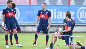 Im neuen Auswärtstrikot starteten Thomas Müller und Franck Ribery das erste Training der Saison
