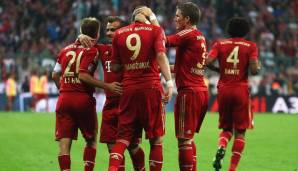 Drei Tage später empfangen die Bayern Wolfsburg. Bastian Schweinsteiger bringt den FCB in Führung, Mario Mandzukic macht mit einem Doppelpack den 3:0-Sieg perfekt