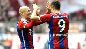 Nach einem mühsamen 1:0-Sieg unter der Woche bei ZSKA Moskau haben die Münchner zuhause gegen Hannover beim 4:0 mehr Spaß - allen voran die Doppelpacker Robben und Lewandowski