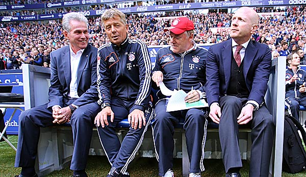 Heynckes und Herrmann bei einem Auswärtsspiel auf Schalke 2012