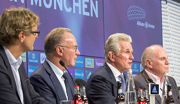 Karl-Heinz Rummenigge und Uli Hoeneß wollen sich mit der Trainer-Entscheidung für die Saison 2018/19 alle Zeit lassen