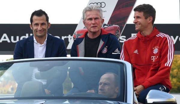 Hasan Salihamidzic und Jupp Heynckes haben ihren Spaß beim FC Bayern München