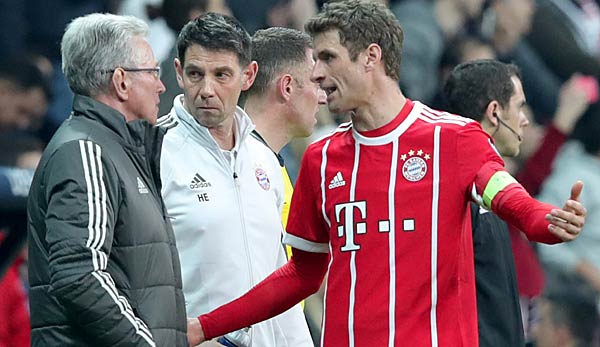 Thomas Müller lässt die Trainersuche des FC Bayern München kalt.