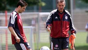 Vor 17 Jahren: Ottmar Hitzfeld gibt Niko Kovac Trainingsanweisungen.